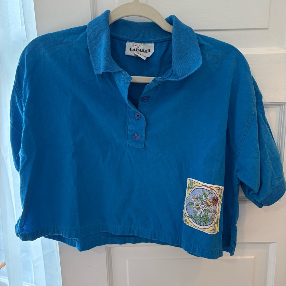 Casual Blue Short Sleeve Top with Floral Patch